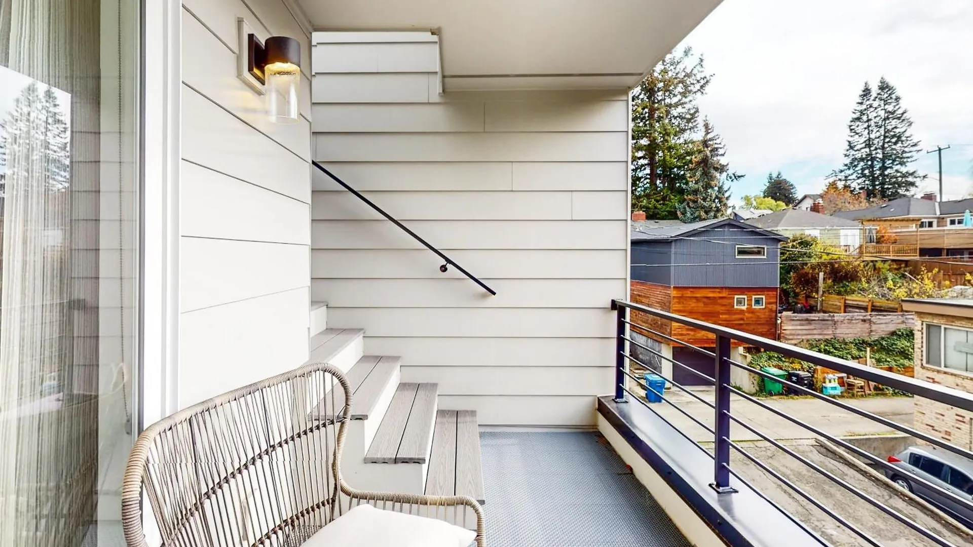 West Seattle Urban Oasis Villa 0*,  United States
